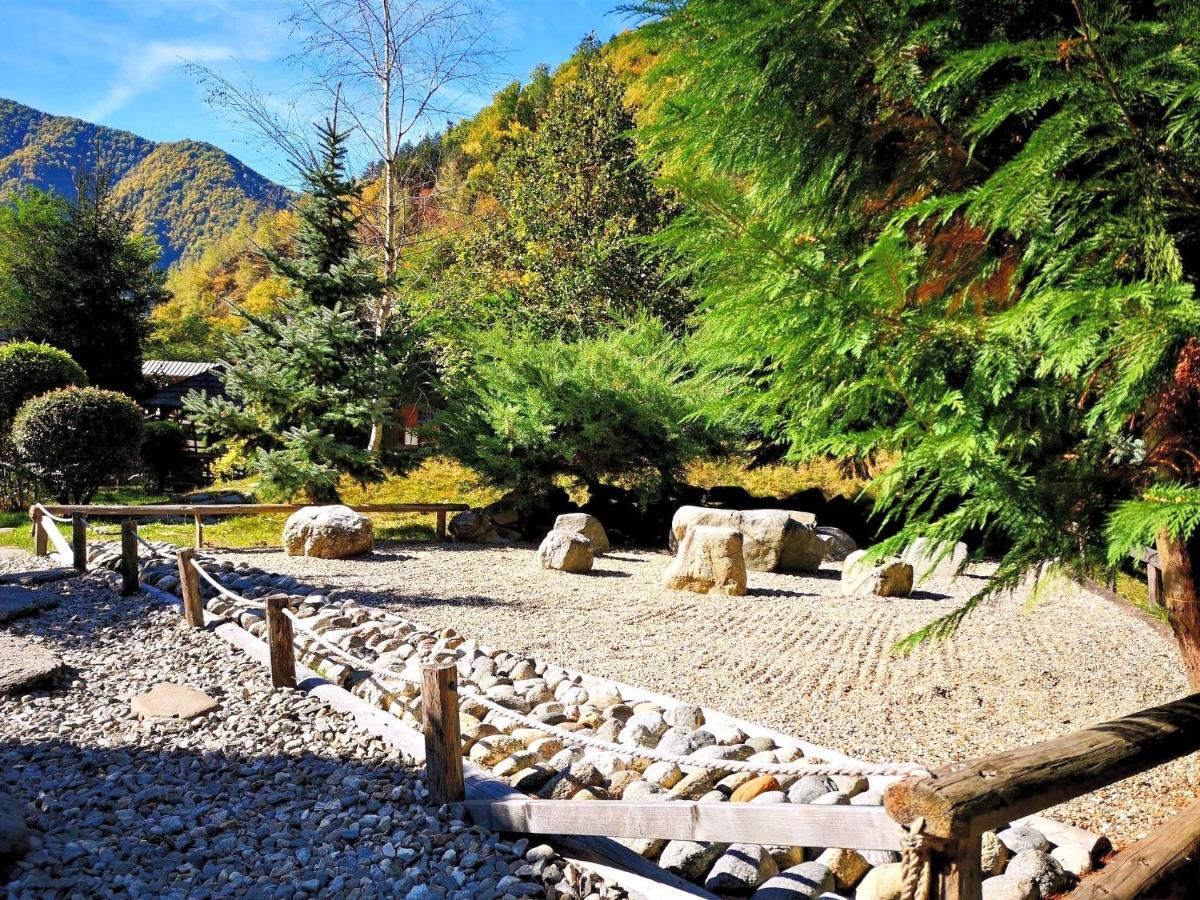 Fratii Jderi - Utopia Verde Brezoi Dış mekan fotoğraf